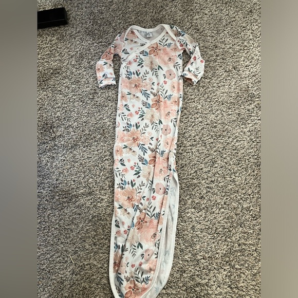 Copper and pearl gown - Picture 2 of 3